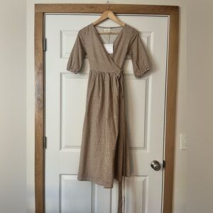 NWT’s Little Cottonwood Astrid Dress